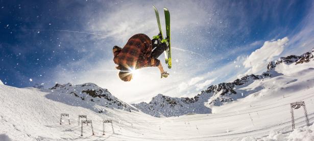 FB体育APP-绝境逆转！阿圭罗状态如虹助英格兰翻盘切尔西