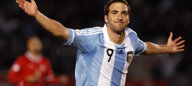 FB体育APP-绿茵场上的闪电战与乒乓桌边的永恒，当德国队轻取日本队，马龙刷新纪录