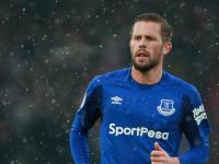 FB体育赛事-赛道上的绝对主宰，佩雷兹统治全场，梅赛德斯完胜索伯车队