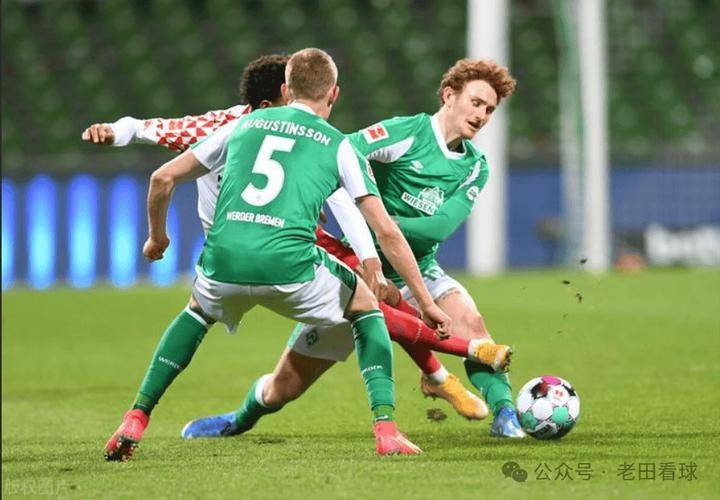 包含多特蒙德客战不莱梅狂胜五球震撼德甲联赛的词条