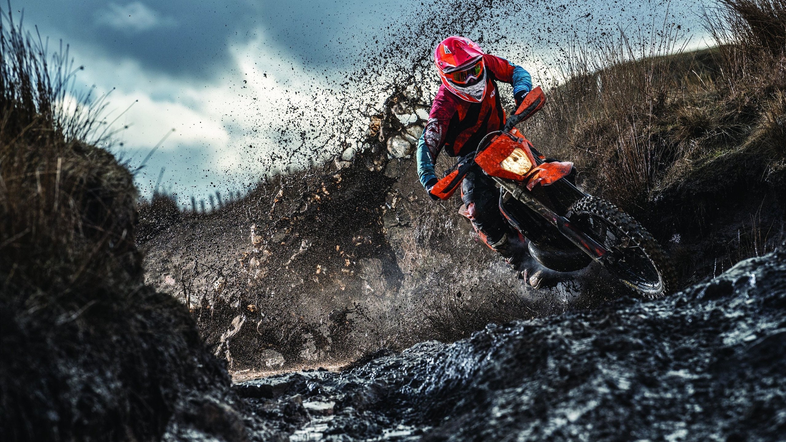 冰火两重天，热火式防守冻结北京，德罗赞欧冠舞台上演孤胆英雄