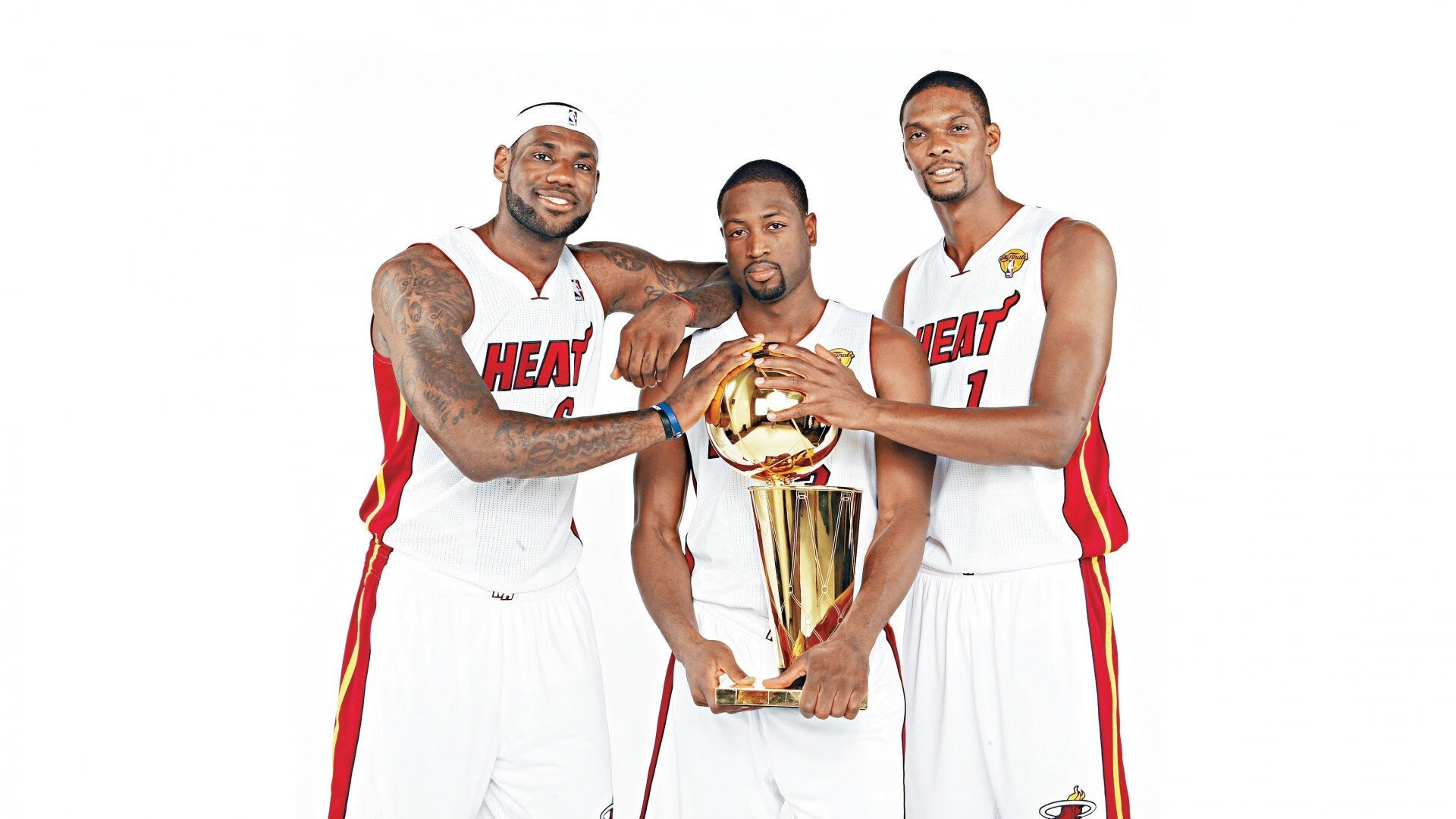 孤胆英雄与希腊怪兽,当独行侠加时鏖战遇上字母哥的统治之夜